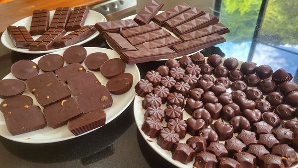 How to Make Date Sweetened Chocolate